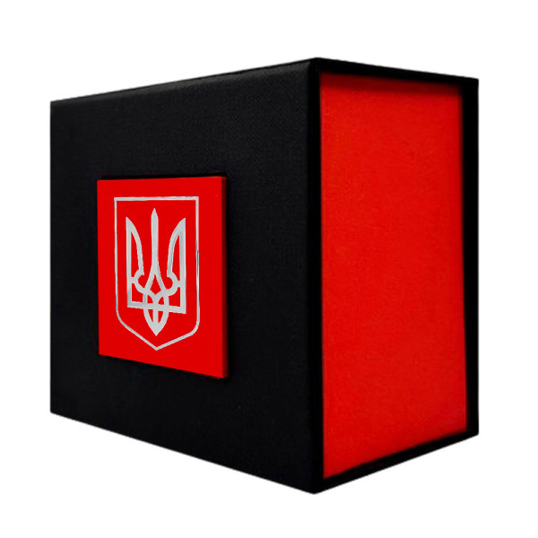 Подарункова картонна коробочка для годинника чорно-червона з срібним тризубом