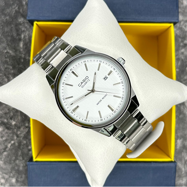 Casio QZ94 Silver-White