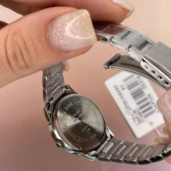 Жіночий годинник Casio LTP-1303D-4AVDF