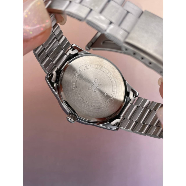 Чоловічий годинник Casio MTS-110D-1A