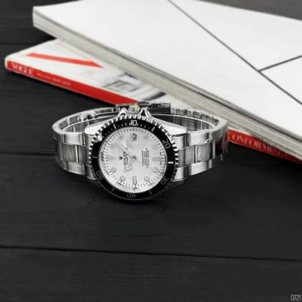 Rolex Submariner 2128 Silver-Black-White