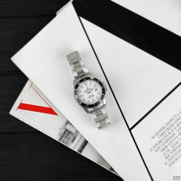 Rolex Submariner 2128 Silver-Black-White